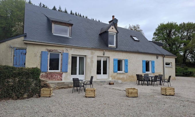 Mont-Saint-Jean Cottage | Cottage located in the countryside near the lake and the forest of Sillé le guillaume