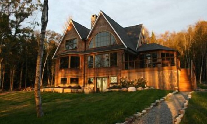 Deer Isle House | Cottage On The Shore