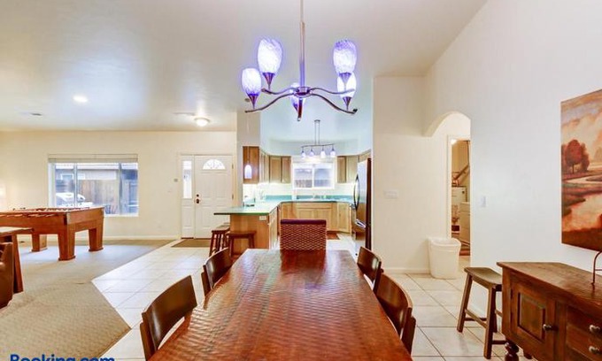 Moab House | Cottonwoods