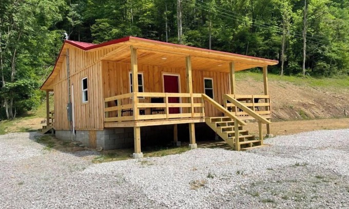 Borderland Cabin | Country Charm