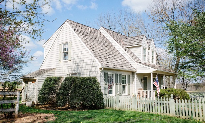 Blue Ridge Other | Country Cottage on 1700’s Horse Farm/Wedding Venue