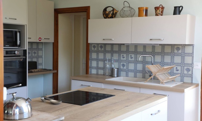 Mirabel-et-Blacons House | Country house with private access to the Drôme river