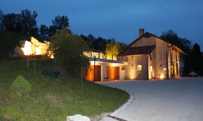 Feltre House | Country house Al Nido di Cart with whirlpool, barbecue,volleyball,soccer,music.