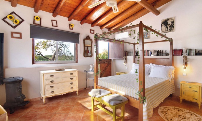 Tavira Villa | Country House "Quinta do Mestre - Casa do Campo" with Sea View, Shared Garden & Wi-Fi