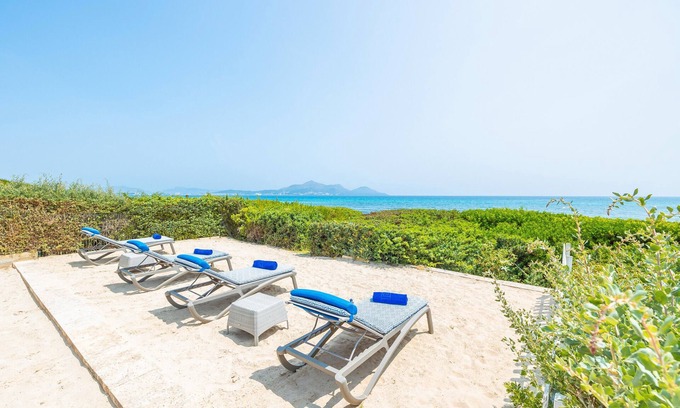 Muro Villa | Country House 'Sa Platja' with Sea View, Wi-Fi and Air Conditioning