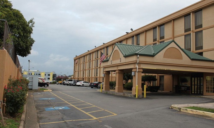 North Little Rock Hotel | Country Inn & Suites by Radisson, North Little Rock, AR