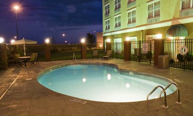 Evansville Hotel | Country Inn & Suites by Radisson, Evansville, IN