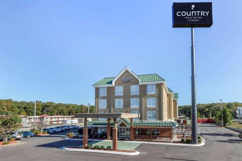 Lumberton Hotel | Country Inn & Suites by Radisson, Lumberton, NC
