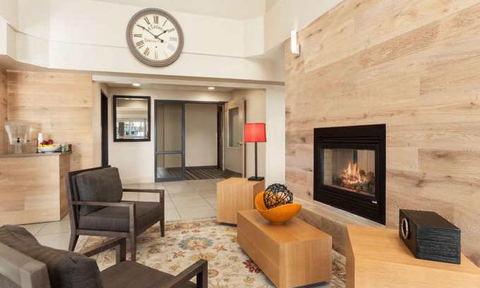 Eagan Hotel | Country Inn & Suites by Radisson Eagan MN