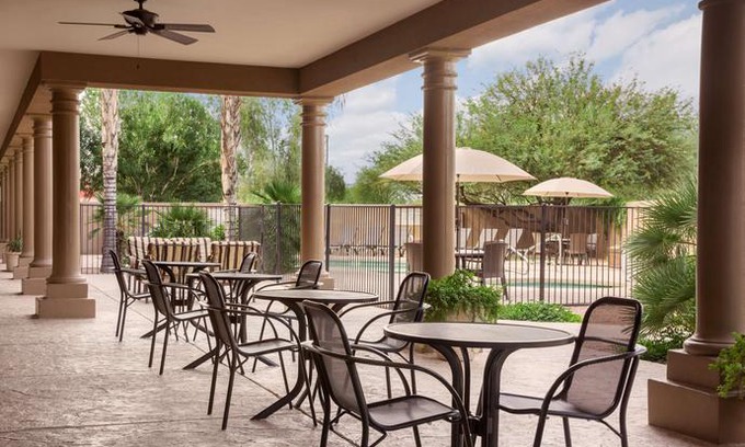 Superstition Springs Hotel | Country Inn & Suites by Radisson Mesa AZ