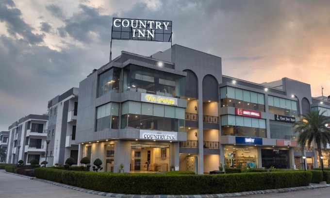 Vrindavan Hotel | Country Inn Vrindavan
