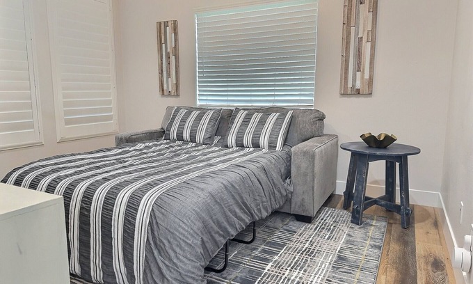 Modesto House | Country living in the city!