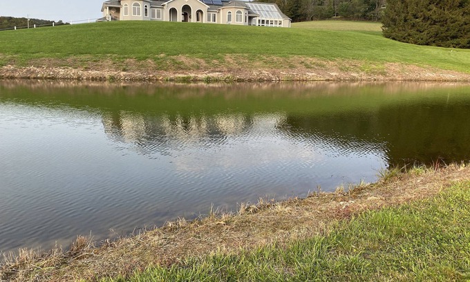 Montrose House | Country Villa in the Endless Mountains of Pennsylvania