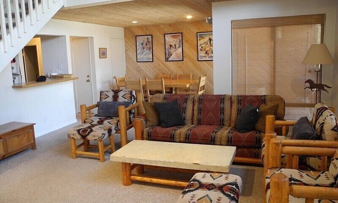 Mammoth Lakes Condo | Courchevel 34