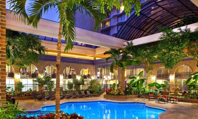 Peachtree Center Hotel | Courtland Grand Hotel, Trademark Collection by Wyndham