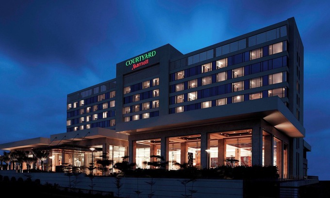 Khalumbre Hotel | Courtyard by Marriott Pune Chakan