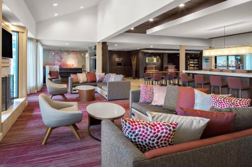 Moon Township Hotel | Courtyard by Marriott Pittsburgh Airport