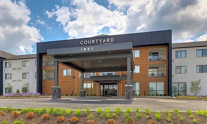 Lexington Hotel | Courtyard Lexington South/Hamburg Place