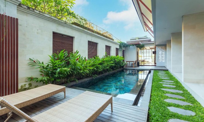 Renon Hotel | Cove Ransha Stay