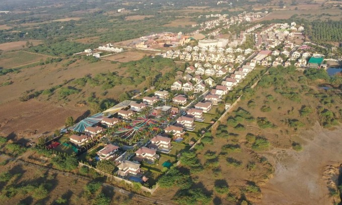 Navsari House | Cozy 1-bedroom bungalow with AC and fitness room in lovely UBHARAT