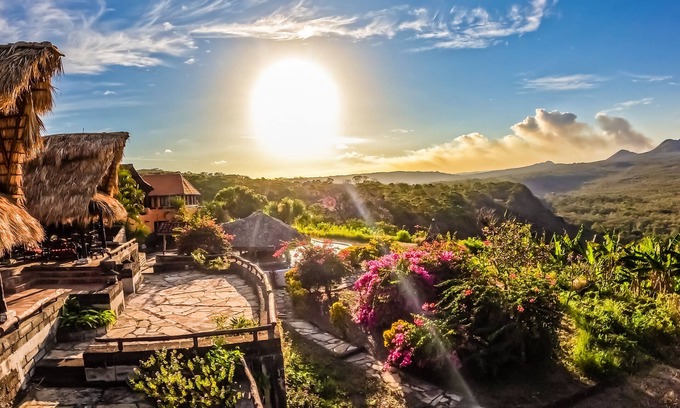 Nandasmo Cabin | Cozy 1-bedroom Casita w/AC, WiFi in fabulous Hacienda Puerta del Cielo Ecolodge