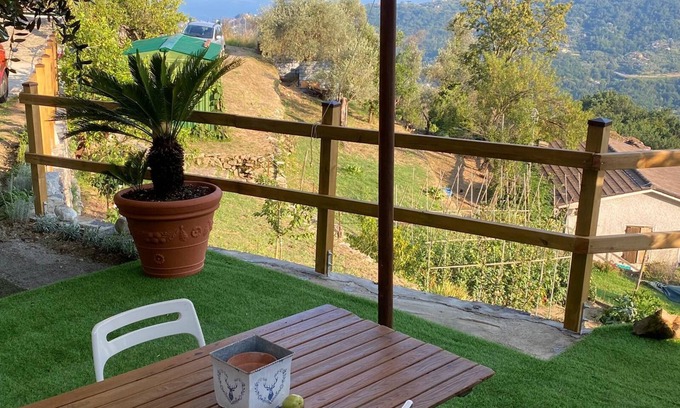 Rapallo Ski Chalet | Cozy 1-bedroom chalet with AC, WiFi in awesome Rapallo