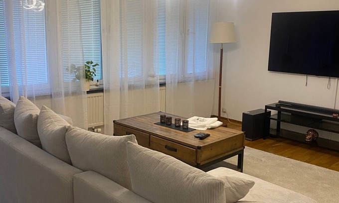Lundby Apartment | Cozy 1-Bedroom Gothenburg Apartment-Tram 6/8,Near Liseberg & City Centre