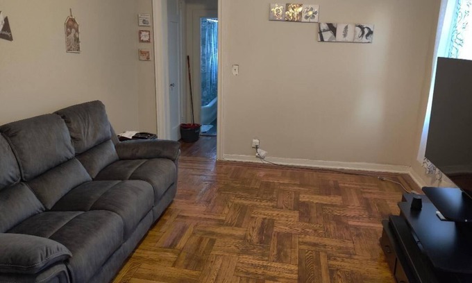 Midwood Apartment | cozy 1 bedroom in Brooklyn close to Manhattan and public beaches