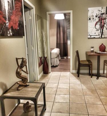 Downtown Gatineau Apartment | Cozy 1-Bedroom Suite #17 by Amazing Property Rentals