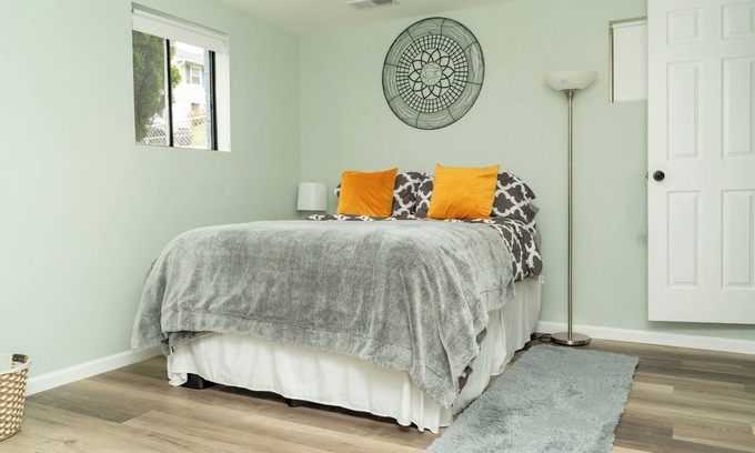 Coral Hills Apartment | Cozy 1-bedroom apartment with WiFi, AC