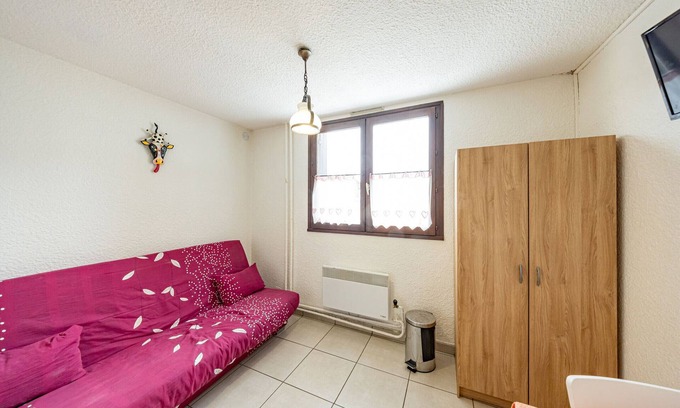 Saint-Francois-Longchamp Apartment | Cozy 16 m² studio for 2 in station center with TV and equipped kitchen