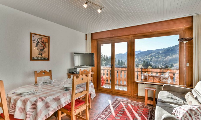 Les Gets Apartment | Cozy 1BR Apartment near Slopes & Center – Sleeps 4, Balcony, WiFi, Parking Available
