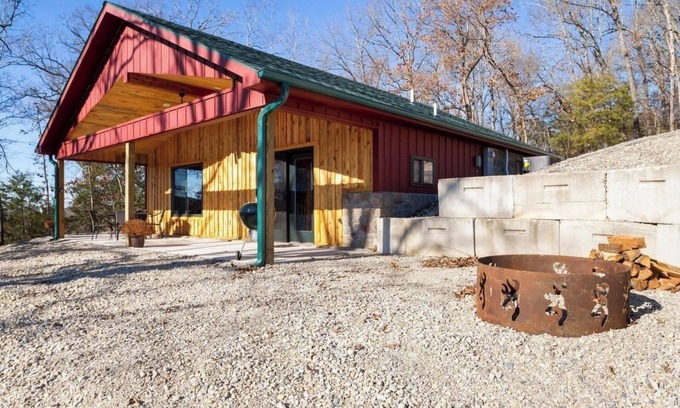 Cotter Cabin | Cozy 2-bedroom cabin in cotter with beautiful river views!