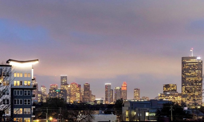 Greenway Plaza-Upper Kirby Condo | Cozy 2-bedroom condo with AC and fitness room in awesome Houston