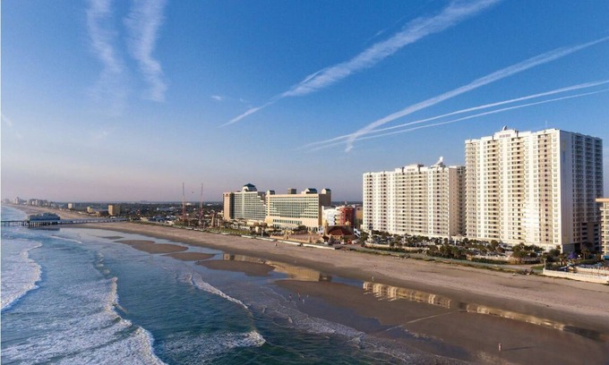 Smith's Memento Resort | Cozy 2-Bedroom Deluxe Suite in Beautiful Daytona Beach!
