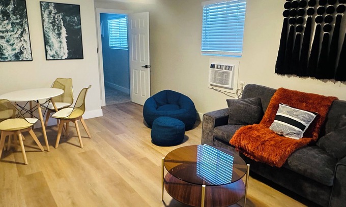 Beverly Green House | Cozy 2-bedroom guest house near Strip and downtown Las Vegas
