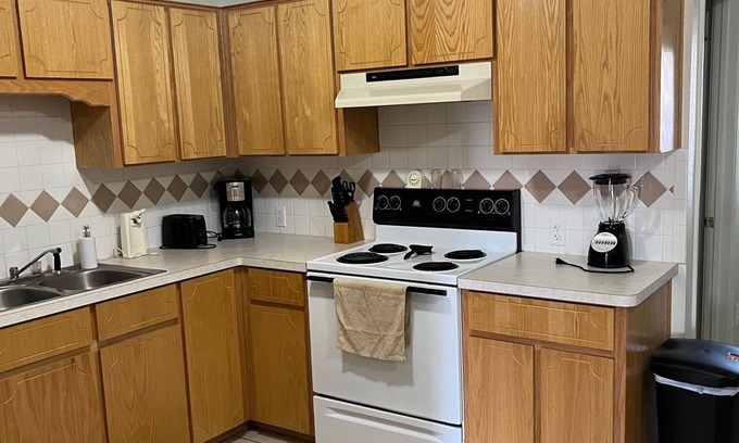 Killeen House | Cozy 2-bedroom Home in Central Texas - Fully furnished including all utilities