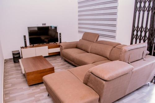 Bortianor Apartment | Cozy 2-Bedroom Luxury Aprtment No1