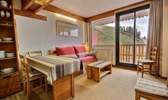 Plagne Centre Apartment | Cozy 2-room apartment with Mont-Blanc view, parking, 50m from slopes