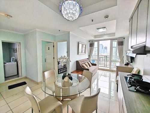 Menteng Apartment | Cozy 2BR Apt 1 Cikditiro Menteng with gym & pool by 2ndHome