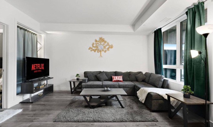 Niagara Falls Apartment | Cozy 2BR Suite Just 8 Mins Away from the Niagara Falls and can Sleeps 6 Guests