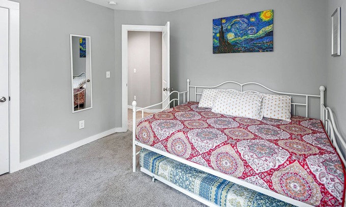 Charlotte House | Cozy 3 Bedroom Close to Uptown CLT! Hot Tub & Patio