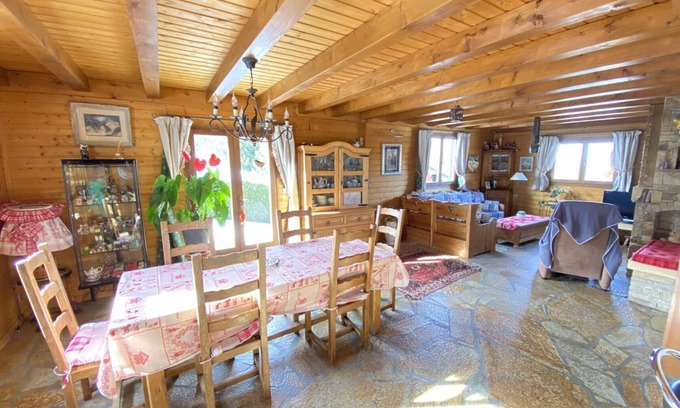 Les Carroz-d'Araches Ski Chalet | Cozy 3-BR Chalet in Quiet Area - Near Slopes, Fireplace, WiFi, Garage