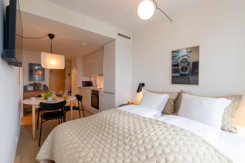 Vesterbro Apartment | Cozy 9th Floor Apartment in Vesterbro