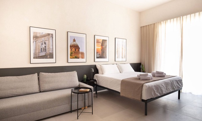 Ruggero Settimo Apartment | Cozy accommodation in the center of Palermo within walking distance of Via Libertà.