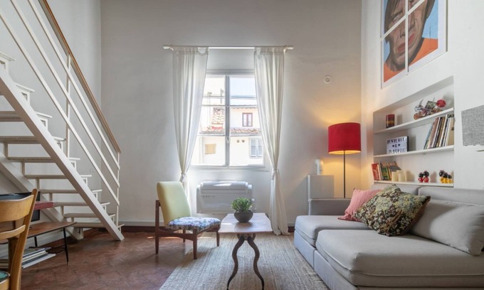 Santo Spirito House | Cozy and modern studio apartment by Mmega