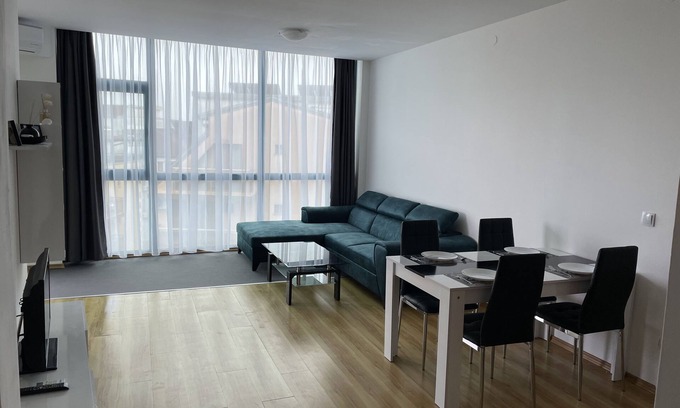 Primorsko Apartment | Cozy and spacious apartment -100 m from the beach