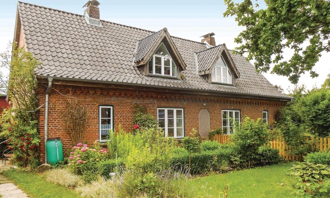 Fluggendorf Apartment | Cozy apartment in Flüggendorf with WiFi