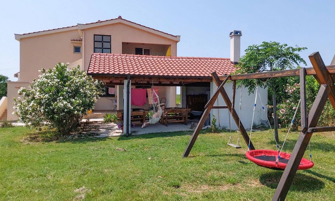 Ljubac Apartment | Cozy apartment in Ljubac with WiFi
