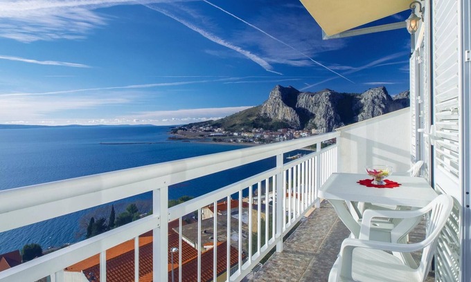 Omis Apartment | Cozy apartment in Omis with WiFi